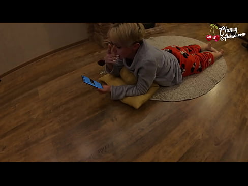 ❤️ Nora blondinka sesa velikega kurca in poskakuje na njem - analni seks ❤ Porn video na sl.tradeis.top ❌